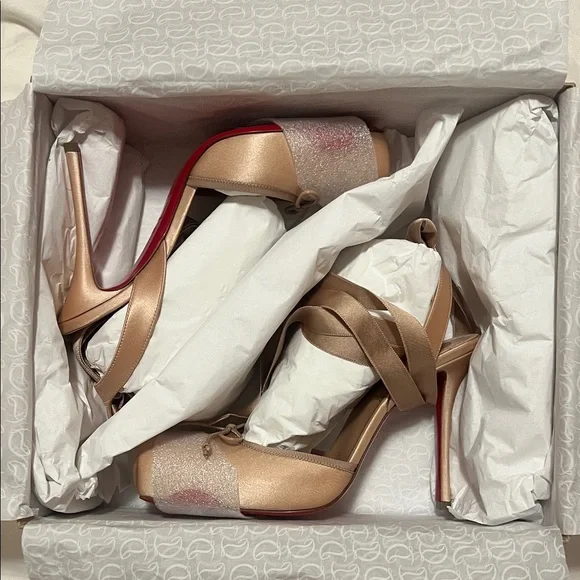 Louboutin Cassia Lace Up 100 - Picture 4 of 8